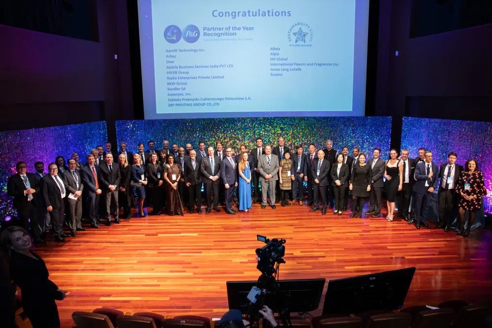 【喜报】ym亚美体育股份荣获“宝洁全球年度最佳合作伙伴奖”